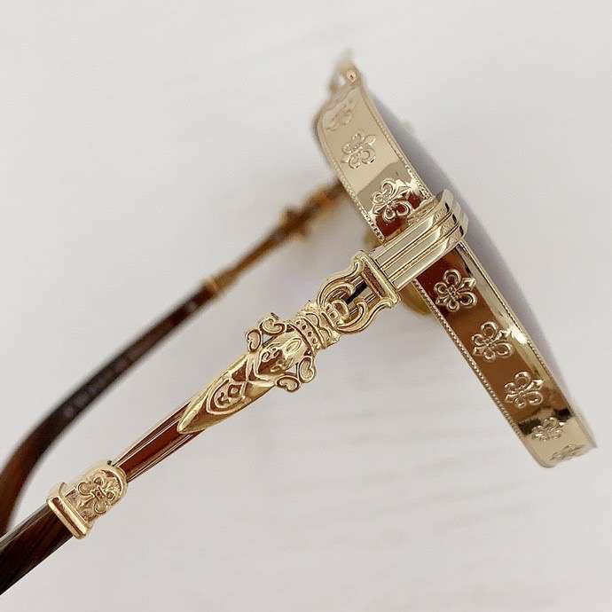 Picture of Chrome Hearts Sunglasses _SKUfw51872767fw